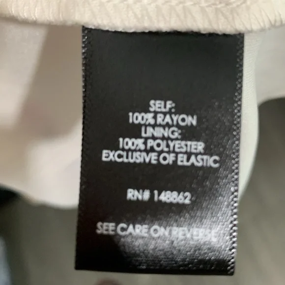 Torrid Floral Print Midi Swiss Dot Shirred Dress with Pockets size 3X - Picture 5 of 16